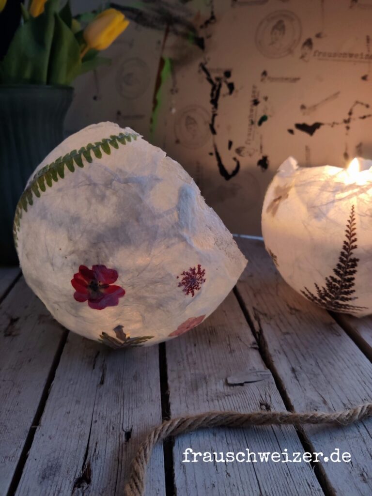 Lampion mit getrockneten Blumen basteln